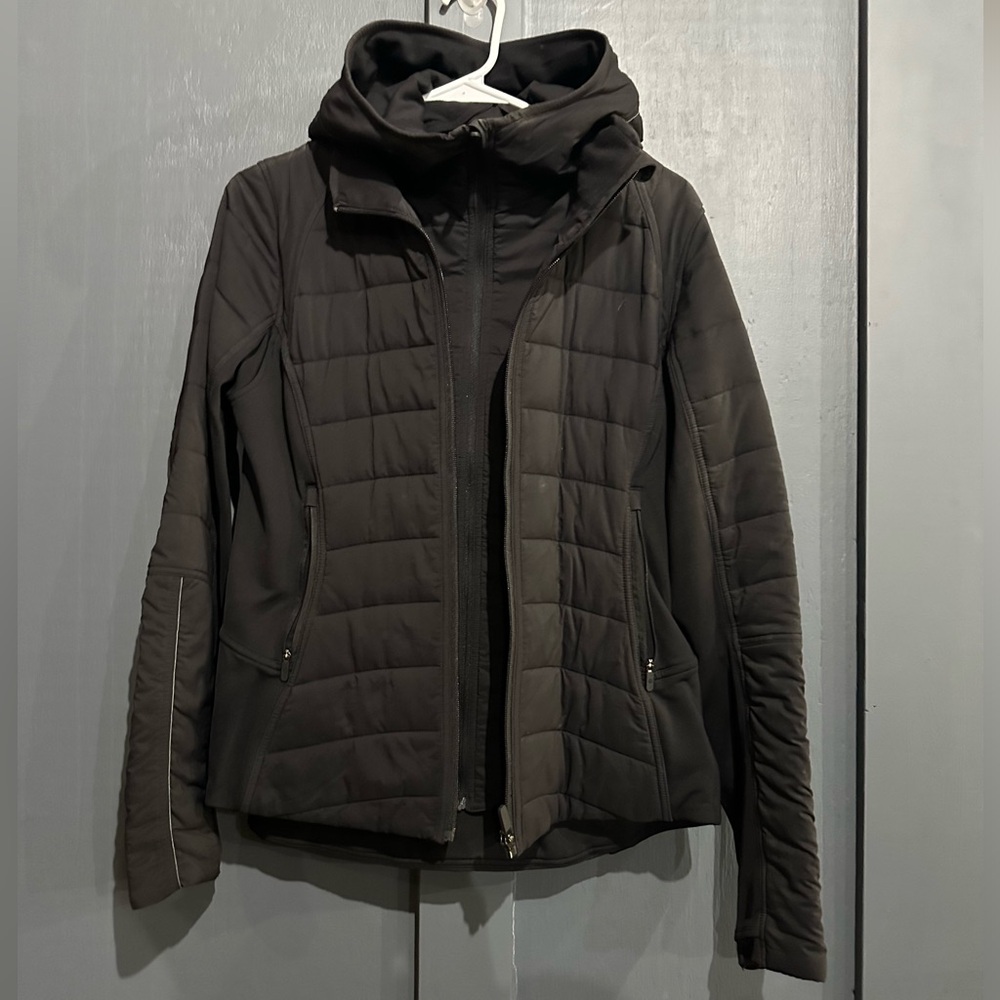 lululemon Another Mile Extra Mile Jacket 8 - Black